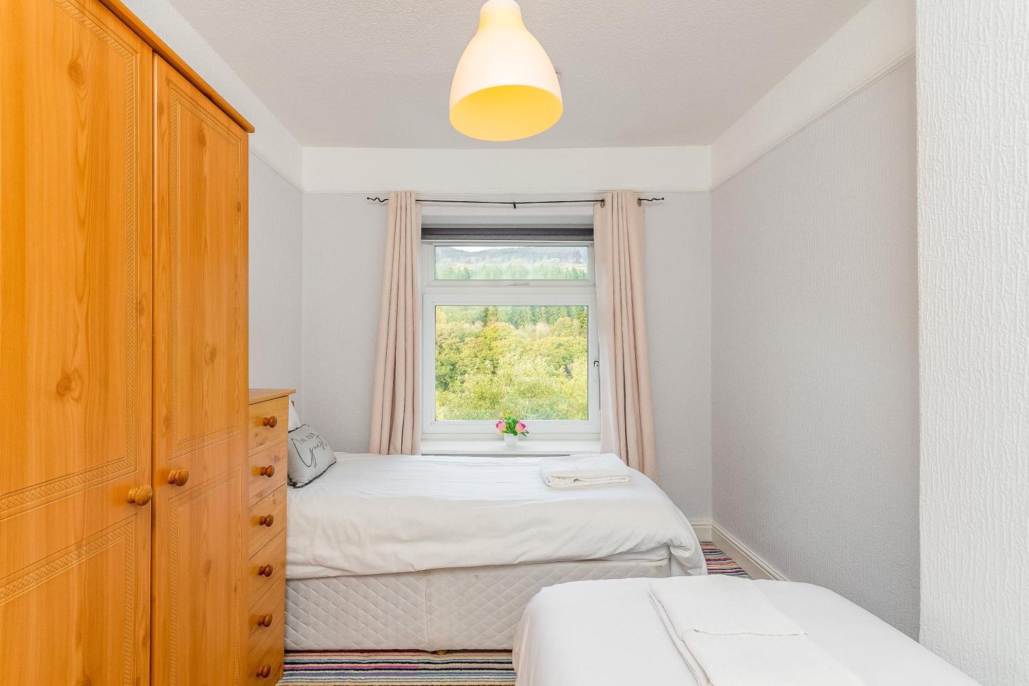 The View Spacious Apartment In Afan Forest Bike Park By Staystaycations Порт-Толбот Экстерьер фото